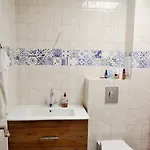 Apartament New At A Great Location